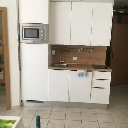 Olivia, Seaside In Medulin, Croatia Apartment
