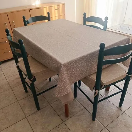 Olivia, Seaside In Medulin, Croatia Apartman